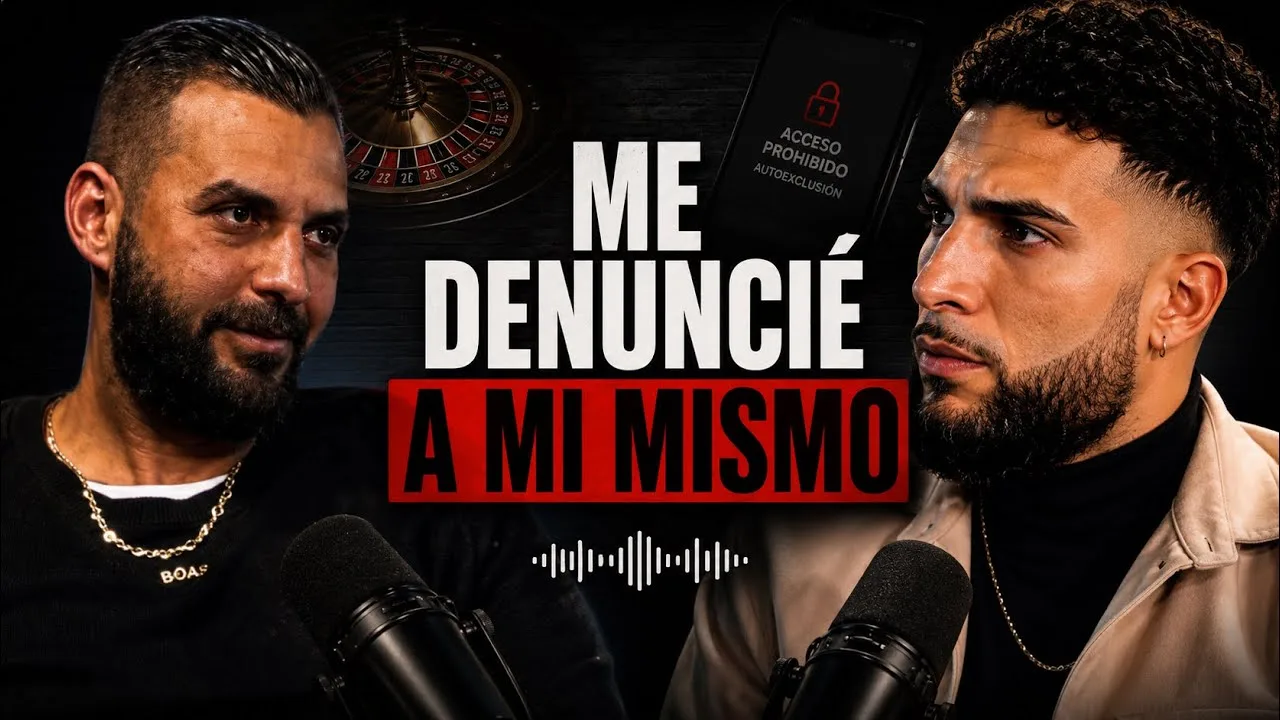 Portada de entrevista con micrófonos a la vista y el rótulo «Me denuncié a mí mismo»